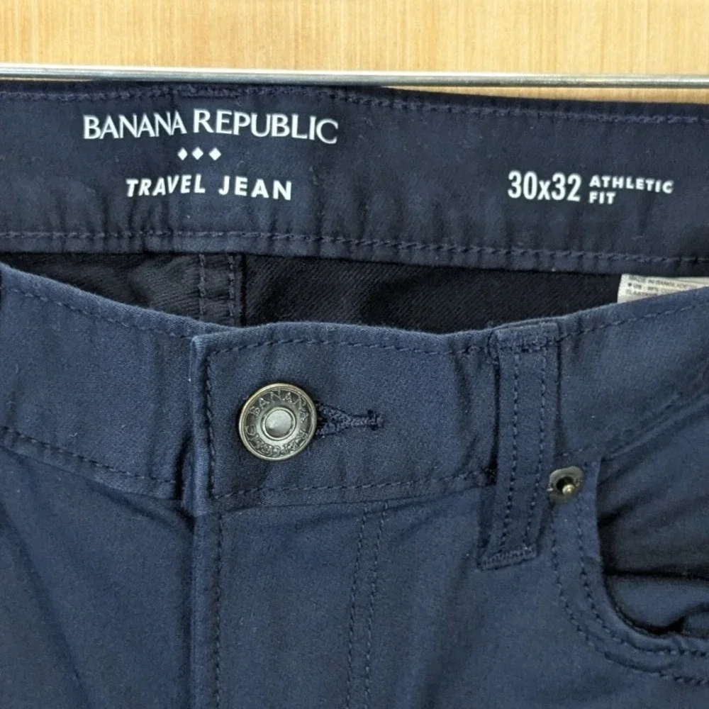 Banana Republic Mens Travel Jean 30x32 Athletic Fit Navy Blue Stretch Denim Pant